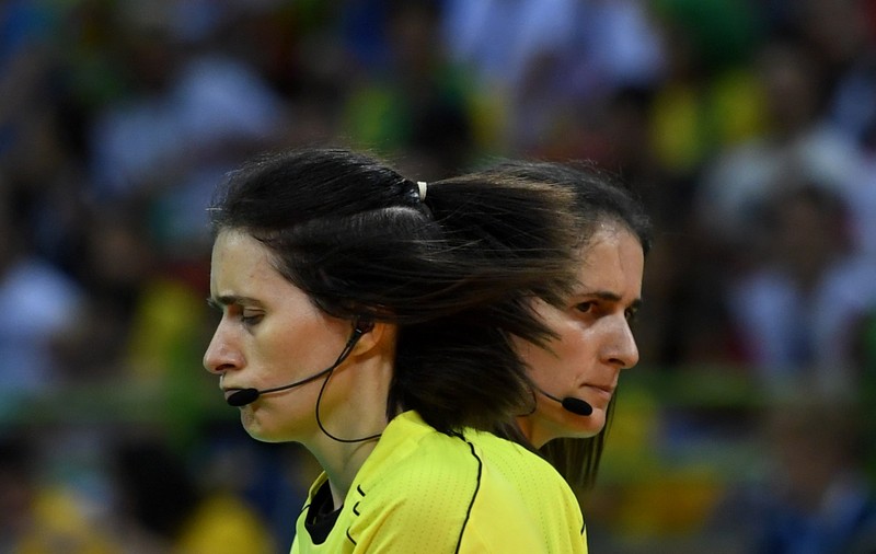 O brigadă feminină va arbitra în premieră la Campionatul Mondial de handbal masculin!