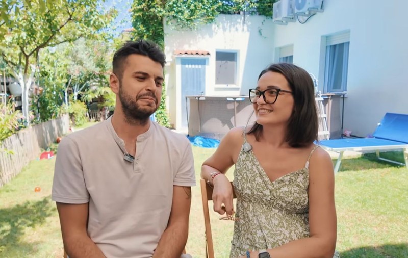 Doi români s-au întors în țară din Italia, dar după 3 luni au fugit înapoi cu un rucsac și au dormit în bucătărie un an