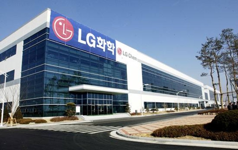 LG construiește în Polonia cea mai mare fabrică de baterii pentru mașini electrice din Europa