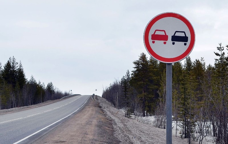 Autoritățile rutiere schimbă regulile de depășire în 2026. Acestea se vor aplica pe vreme rea și pe autostrăzi, în Spania