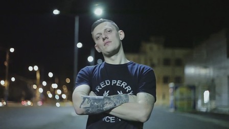 Pipercă Adrian ”Mutu”, un artist complet dar și un fan înrăit al echipei Universitatea Craiova FOTO: phoenixhiphop.ro
