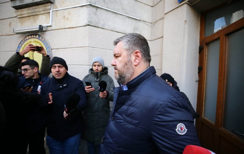 Năsui: Cât am fost ministru al economiei demarasem procedurile de schimbare din funcţie a directorului ROMARM, însă acţiunea a fost oprită de Virgil Popescu
