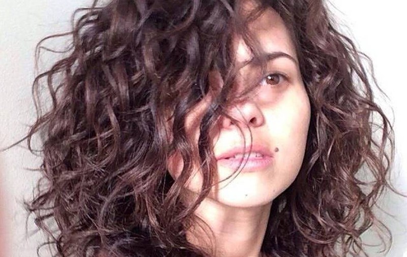 INNA şi-a ÎNNEBUNIT fanii! Uite-o UDĂ şi cu SFÂRCUL pe AFARĂ | FOTO în articol