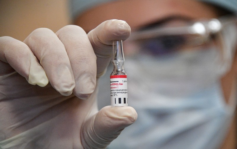Jurnaliștii din presa de stat din Rusia vor fi printre primii vaccinați pentru COVID. Mulți refuză imunizarea cu Sputnik V