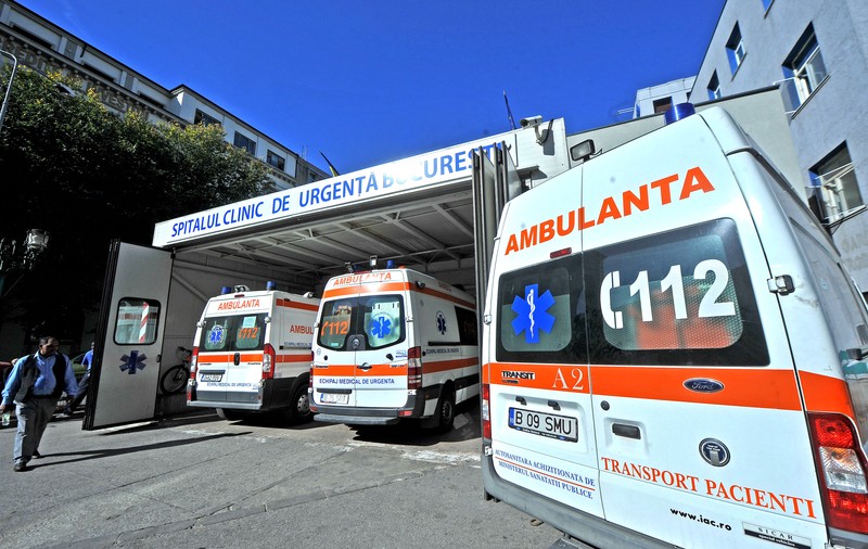 Peste 400 de oameni din București și Ilfov au sunat la Ambulanță în noaptea de Revelion. Câți copii s-au născut