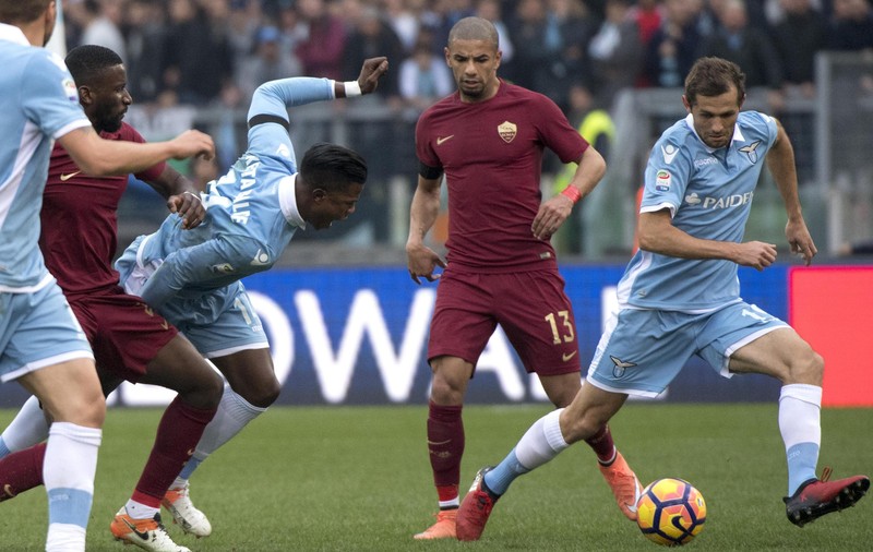 Rasism la derby-ul Lazio - Roma: ”Rudiger vindea curele și șosete”! Cum i-a replicat Nainggolan lui Lulici / VIDEO