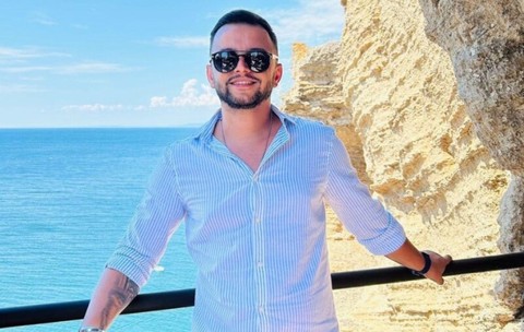 Cosmin este tânărul motociclist care și-a pierdut viața în urma accidentului din Gorj. Acasă îl așteptau o soție și o fetiță