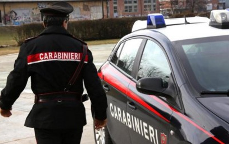 Poliția italiană a destructurat o grupare rasistă care pregătea un atac cu bombă ce viza NATO