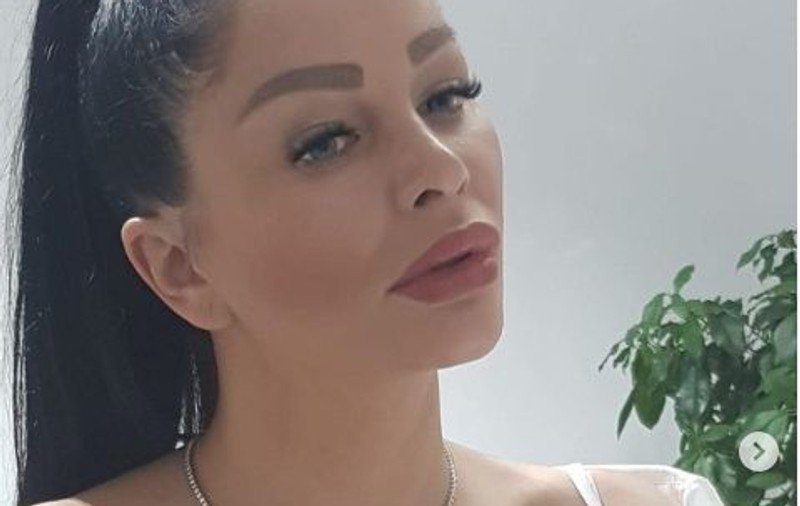 Cum arată Brigitte Sfăt cu voalul pe cap. Prima imagine cu vedeta în ziua nunții cu Florin Pastramă