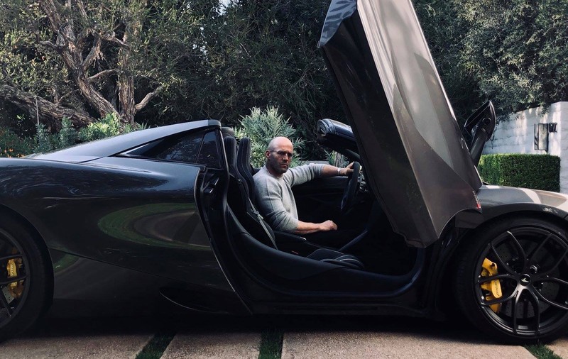 Surprize din partea lui Jason Statham. Cui plătește nota la restaurant?
