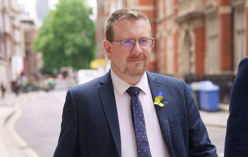 Un ministru britanic a sugerat că un pensionar ar trebui să moară după ce s-a plâns de coșurile de gunoi. Scandalul mesajelor de pe WhatsApp cutremură Partidul Laburist
