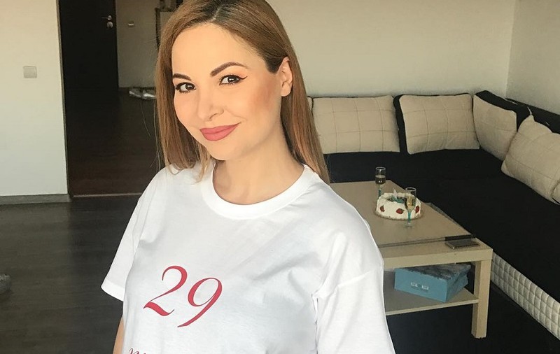 Cântăreaţa Alessia are probleme grave de sănătate după ce a născut