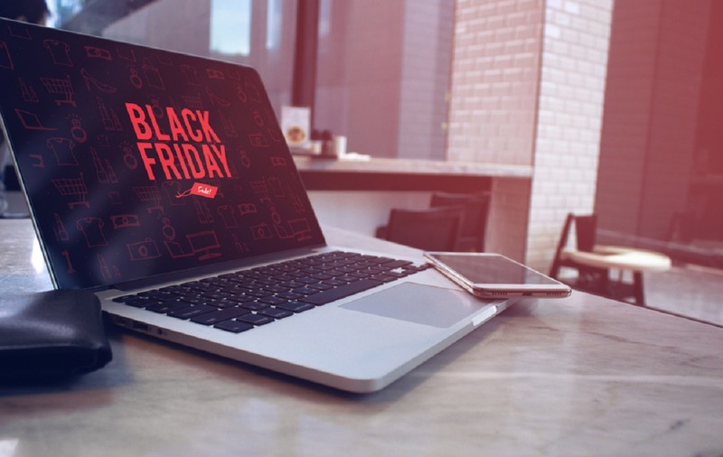 Kebap și lingouri de aur, vedetele ofertei eMAG de Black Friday 2025