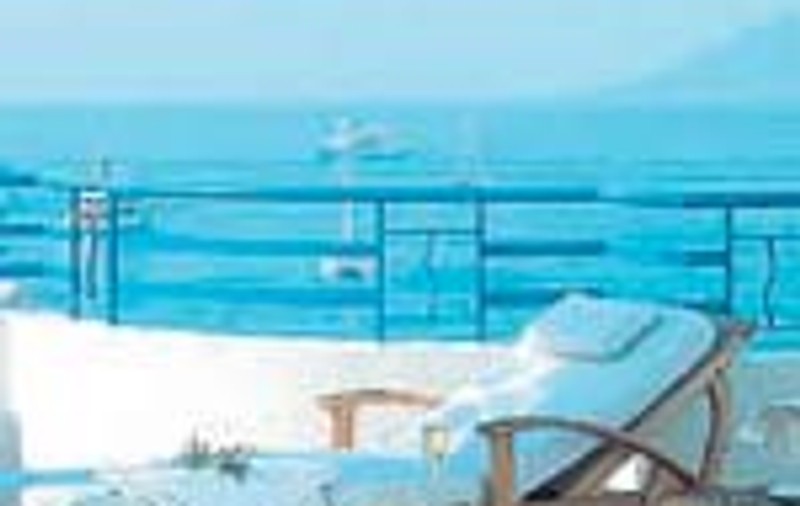 Un miliard de lei, o noapte la hotel