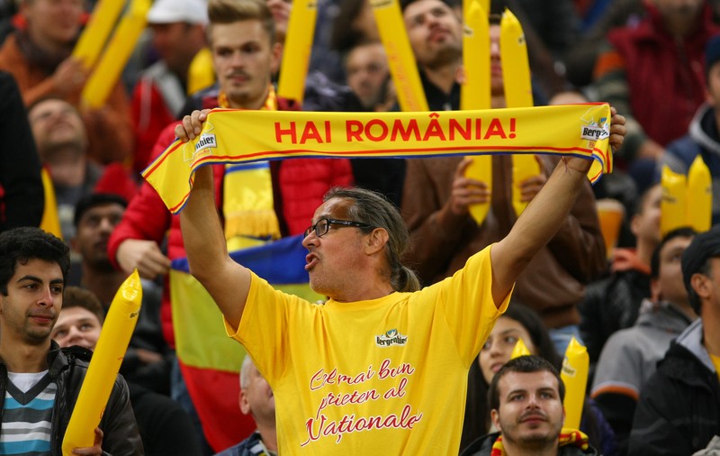 Surprize pentru suporteri la Euro 2016: fan-zone și Casa România, la Paris! ”Notiție de la olandezi!”. Cum va fi cu securitatea. Unde se joacă amicalele cu Lituania și cu Spania. ”Nu folosim copertina!”