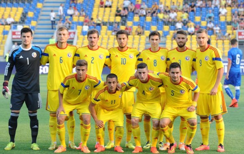 Tricolorii mici îşi încearcă norocul în amicale