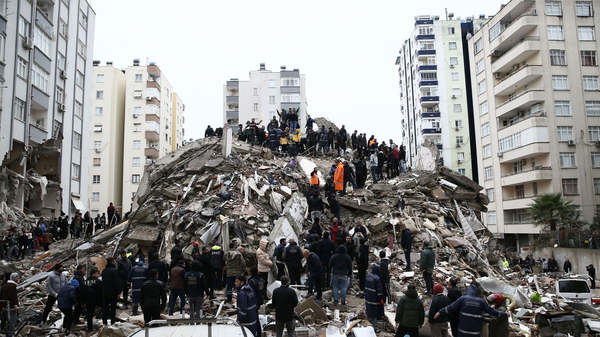 Adana, Turcia, după cutremur. Foto: Eren Bozkurt / Anadolu Agency/ABACAPRESS.COM