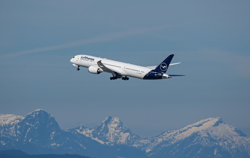 Când poți să cumperi cele mai ieftine bilete de avion. Orele de decolare și aterizare contează