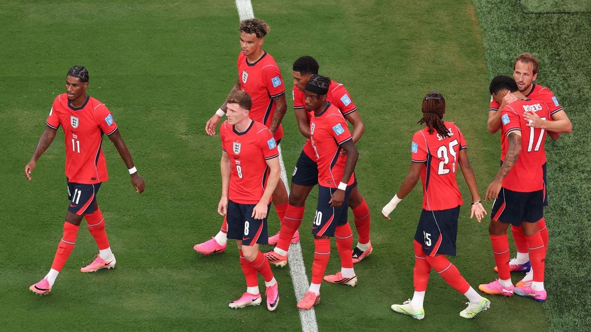 EAST RUTHERFORD, NEW JERSEY - JUNE 27: Harry Kane #9 of England celebrates with teammates after scoring the team's second goal during the FIFA World Cup 2026 Group L match between Panama and England at New York New Jersey Stadium on June 27, 2026 in East Rutherford, New Jersey. (Photo by Al Bello/Getty Images)