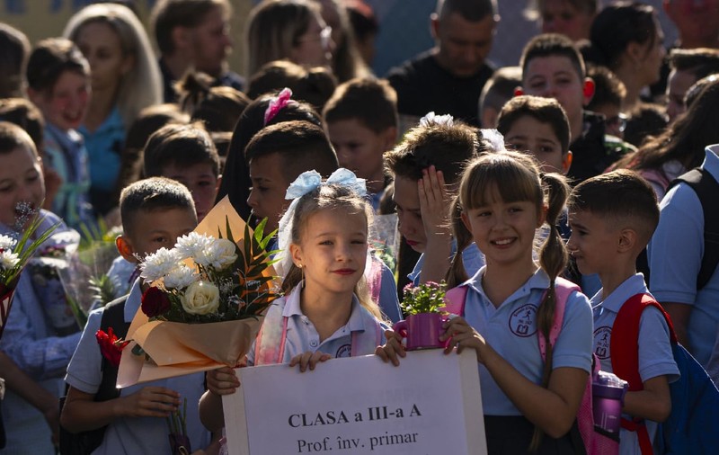 Motivul pentru care elevii nu vor începe școala pe 15 septembrie, așa cum se întâmpla în trecut