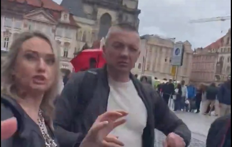 Vorbitori de limbă rusă, acuzați că au atacat voluntari pro-Ucraina în centrul orașului Praga. Poliția cehă a deschis o anchetă | VIDEO