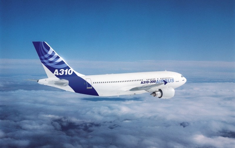Un Airbus A340, imobilizat la sol în Cayenne