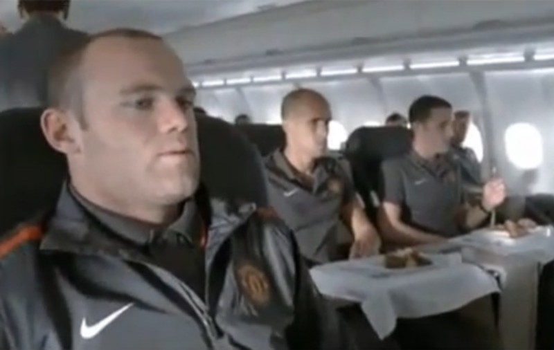 Video | Rooney, un pericol pentru pasagerii avionului cu care zboară