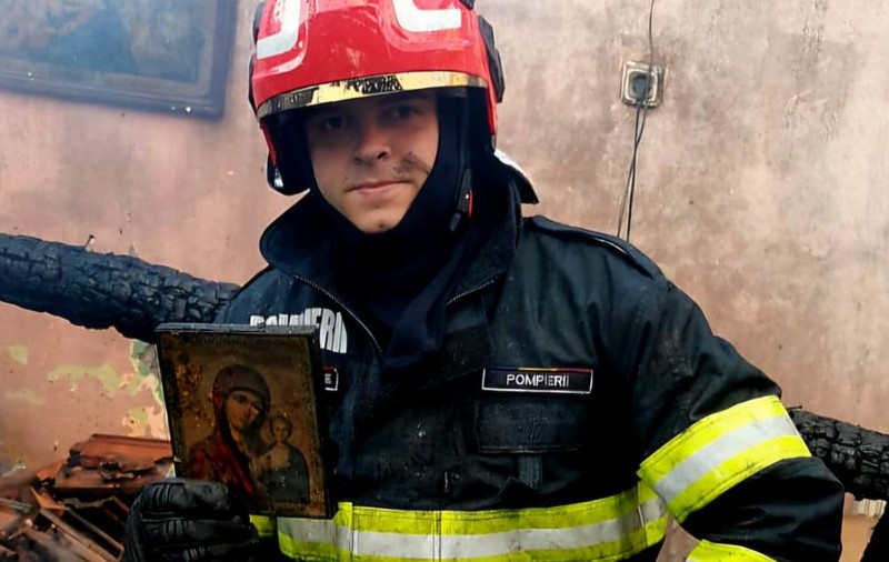 O icoană cu Maica Domnului a rămas neatinsă, după un incendiu în care au ars trei case din Brașov: „O protecție divină”