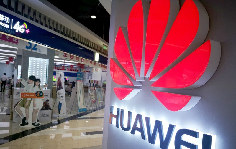 Huawei e gata să înlocuiască Google pe telefoanele sale cu sistemul global propriu. Explicațiile directorului companiei