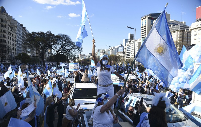 Argentina introduce impozitul extraordinar pe marile averi. 12.000 de persoane afectate