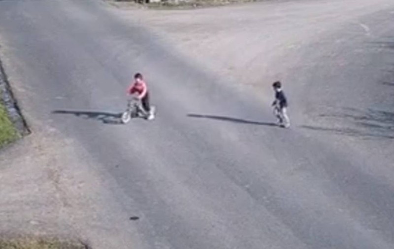 Ultimele imagini cu cei doi copii în viață care au murit în balta din Vaslui | VIDEO