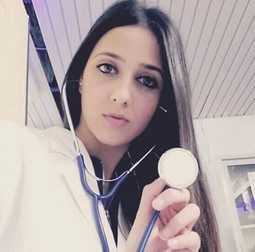 Lorena Quaranta abia devenise medic FOTO: Facebook