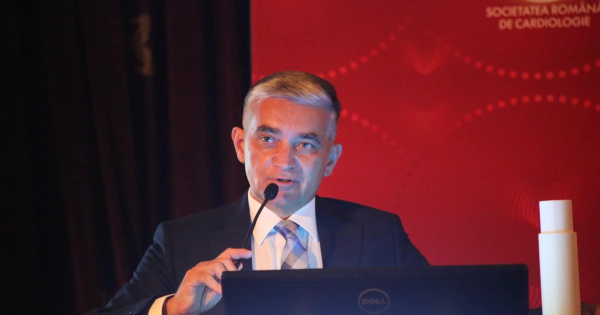 Primarul orașului Suceava, Vlad Oprea, vorbeste in timpul unei conferinte