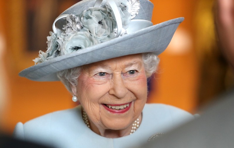 Un cuplu din Marea Britanie a primit o felicitare de la regina Elisabeta a II-a în ziua morții suveranei. ”Era semnată de mâna reginei”