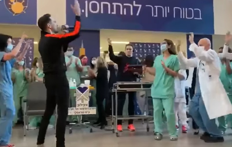 VIDEO impresionant | Medici din Israel dansează de bucurie că au primit vaccinul anti-Covid