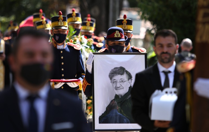 Ion Caramitru, în ultimele aplauze de la personalități și oameni simpli: „Așa ceva nu se mai naște”