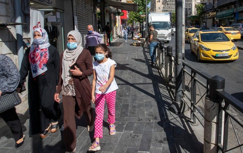 Un jurnalist din Iordania a fost arestat după ce a publicat informaţii despre vaccinul anti-COVID