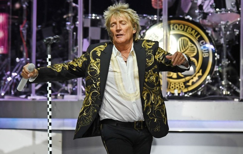 EXCLUSIV/Cât a plătit Primăria Capitalei pentru a-l aduce pe Rod Stewart în București. Nervos pe dezvăluirile din Libertatea, Dan Bittman o dă de gol pe Gabriela Firea