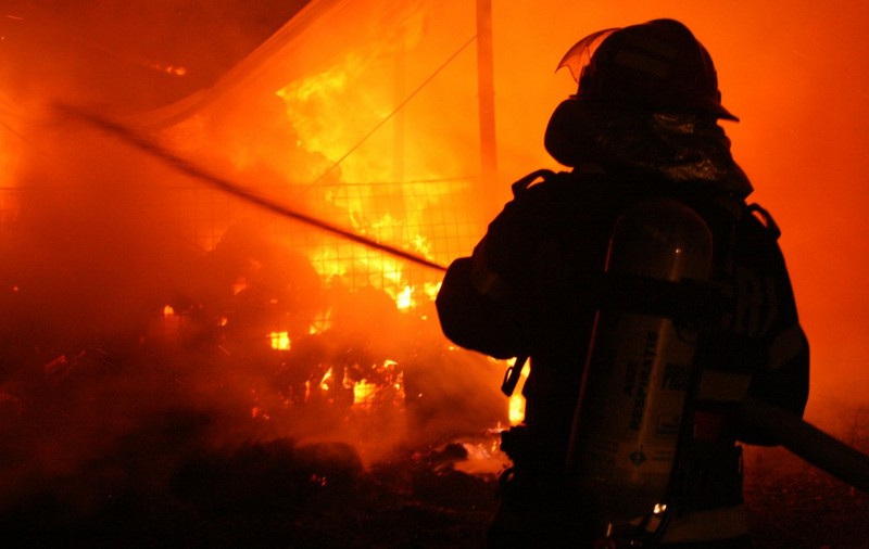 Incendiu în Mumbai, într-o clădire de birouri. Cel puțin 15 persoane au murit