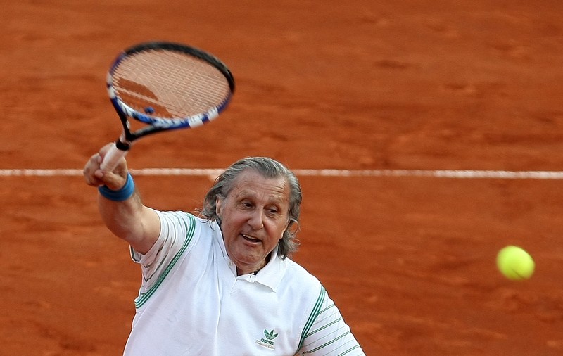 Fostul mare jucător de tenis Ilie Năstase (69 de ani) a izbucnit în lacrimi: ”Mi-a tăiat cineva un picior!”