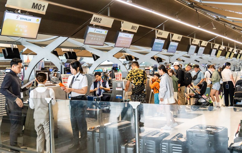 Thailanda introduce taxa turistică pentru străini. Cât trebuie să plătești