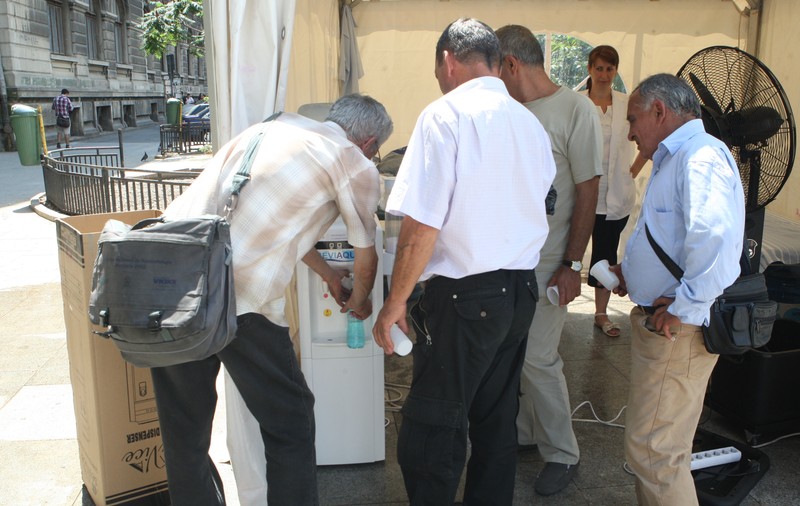 Măsuri anticaniculă, în Bucureşti. Unde sunt amplasate punctele de prim ajutor
