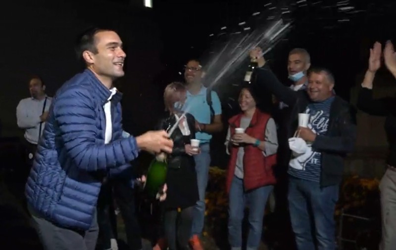 Brașov, aproape de un rezultat incredibil: marele favorit Scripcaru (PNL), primar de 16 ani, devansat de Coliban (USR). „Lumea se aștepta la Timișoara, puțini la noi”