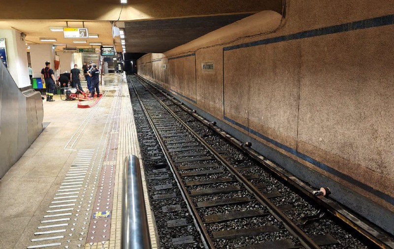 Circulația a fost reluată, inclusiv în stația Piața Victoriei 2, anunță Metrorex