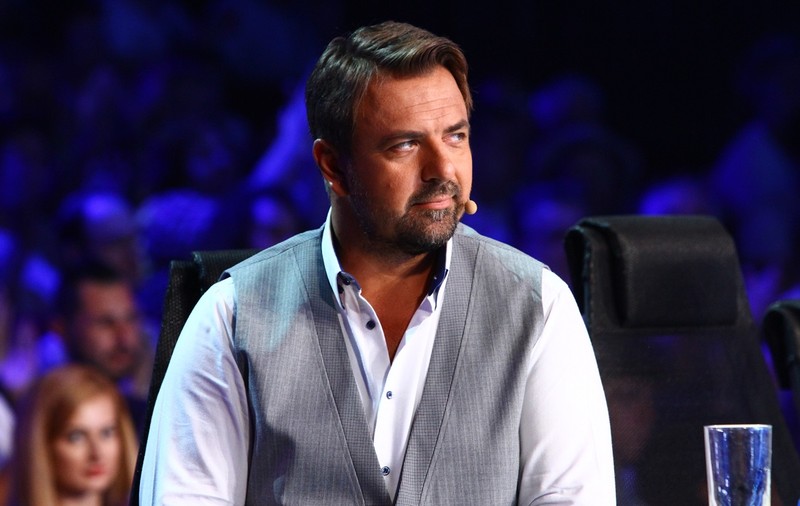 Doi tineri crescuți în centre de plasament urcă pe scena ”X Factor”. Horia Brenciu a fost impresionat de povestea lor