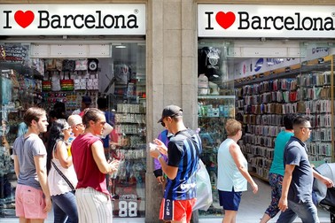 În urmă cu un an, Barcelona era plină de turiști | FOTO: EPA