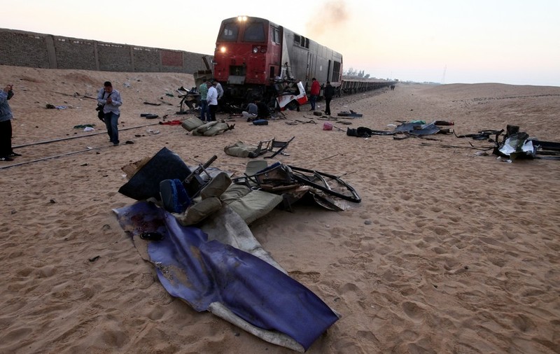 ACCIDENT FEROVIAR lângă CAIRO: 24 de MORŢI