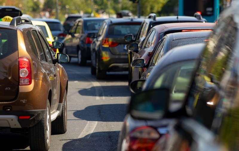 Traficul va fi restricţionat 5 zile pe DN 1 Ploieşti-Braşov, de săptămâna viitoare, în zona localităţii Băneşti
