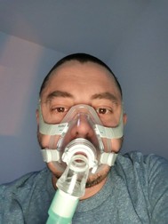 Aceasta este ultima fotografie făcută de Ionuț Anghel, un selfie, postat pe 15 noiembrie pe Facebook. Foto: Facebook / Ionuț Anghel