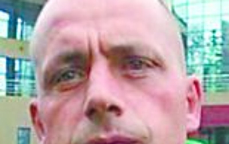 Susţine că e declarat mort de 22 de ani